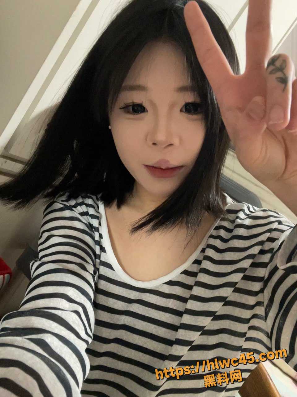完美厚嘴唇少妇 全裸露脸 多段口交打桩私密性爱自拍视频泄露