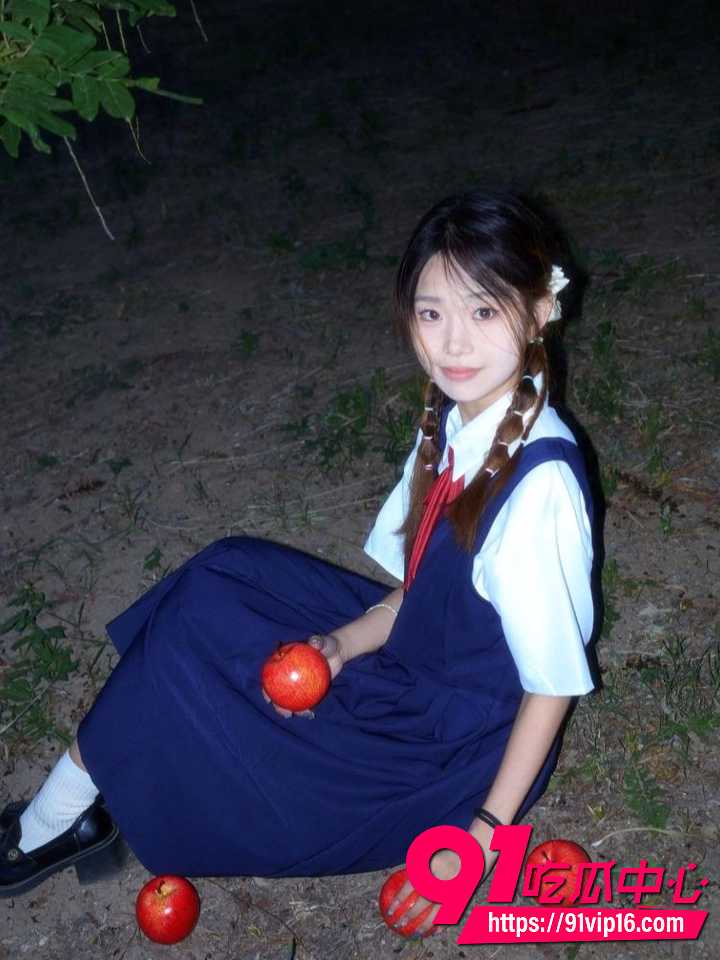 大三系花学姐尹梓萌私密视频7 大三系花学姐尹梓萌私密视频7