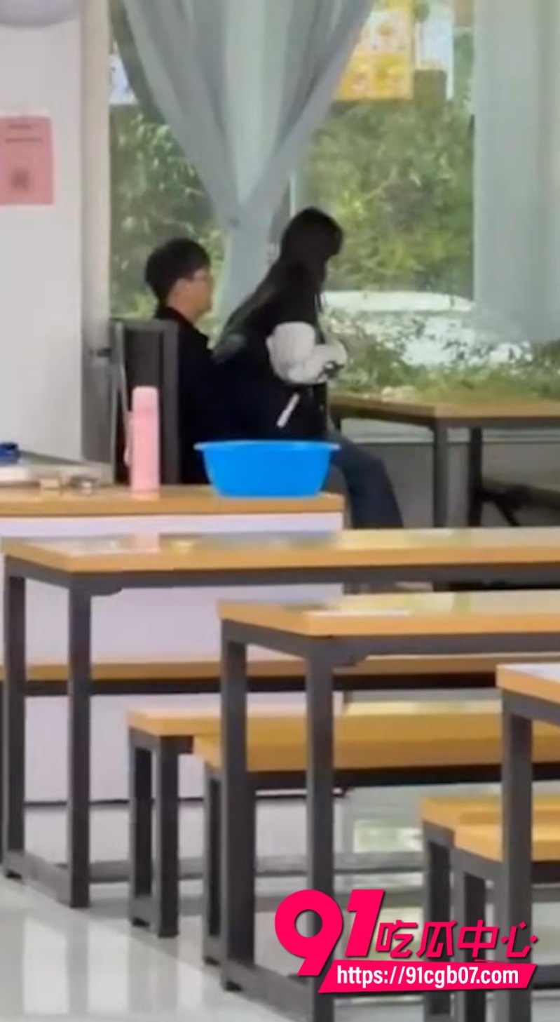 河南郑州商学院二食堂5