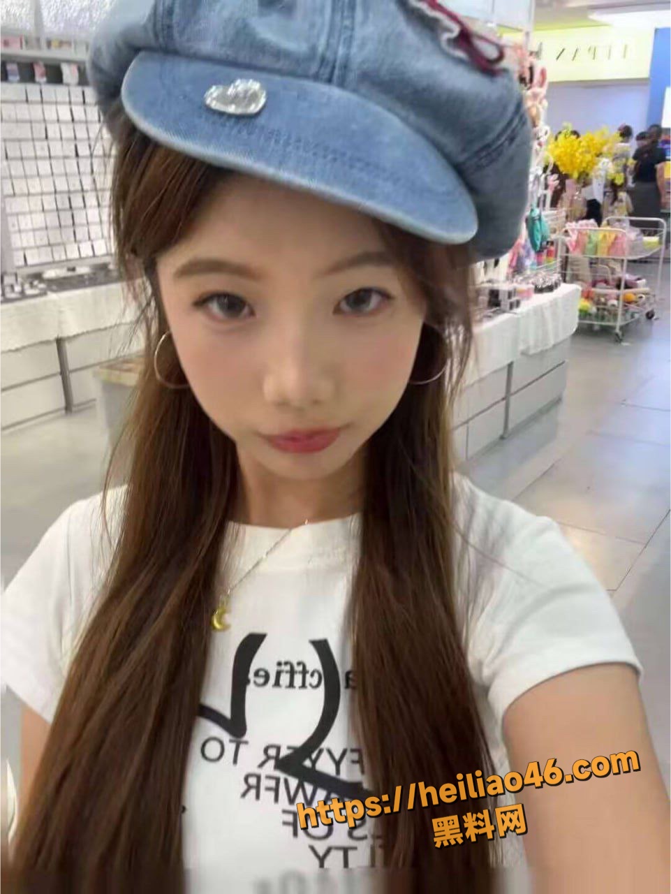 极品精神小妹 周丽珊 赤身裸体楼道露出找刺激 边打电话边撸男友大屌！
