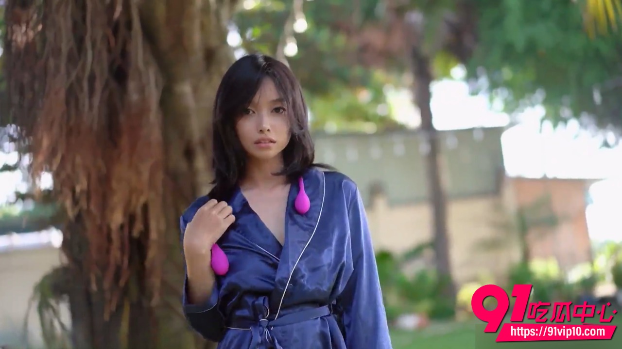 越南顶级女神JasmineJ私拍福利1 越南顶级女神JasmineJ私拍福利1