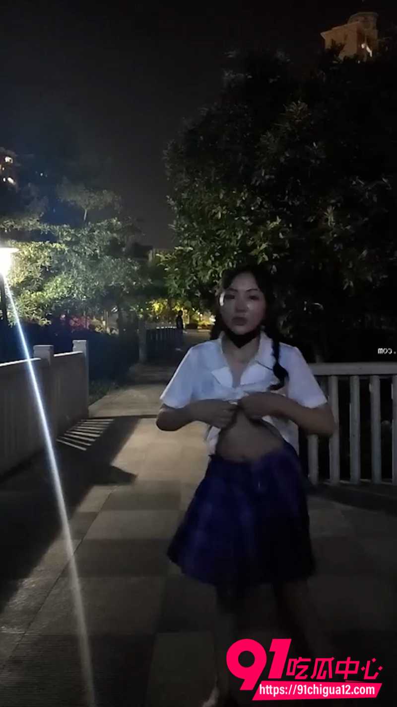 露出狂魔TonyJ和贝贝2