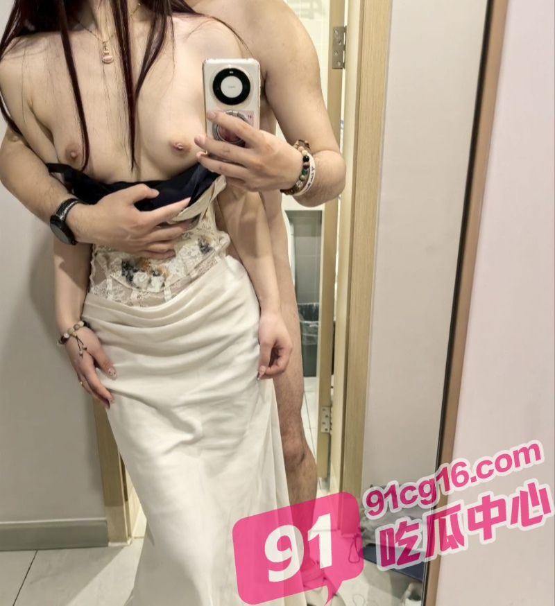 12_W_800px_W_800px.jpg