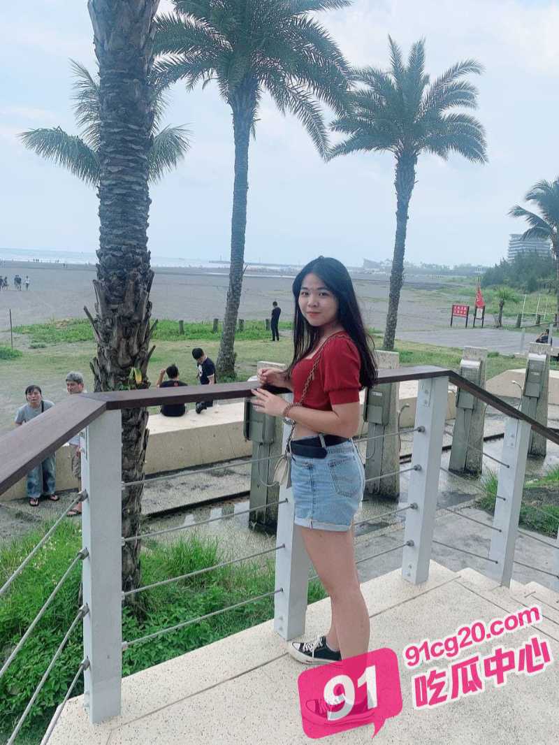 上海一女子拍淫秽视频被捕 没想到这么哇塞 希望她出来后能够重操旧业！ 配图12