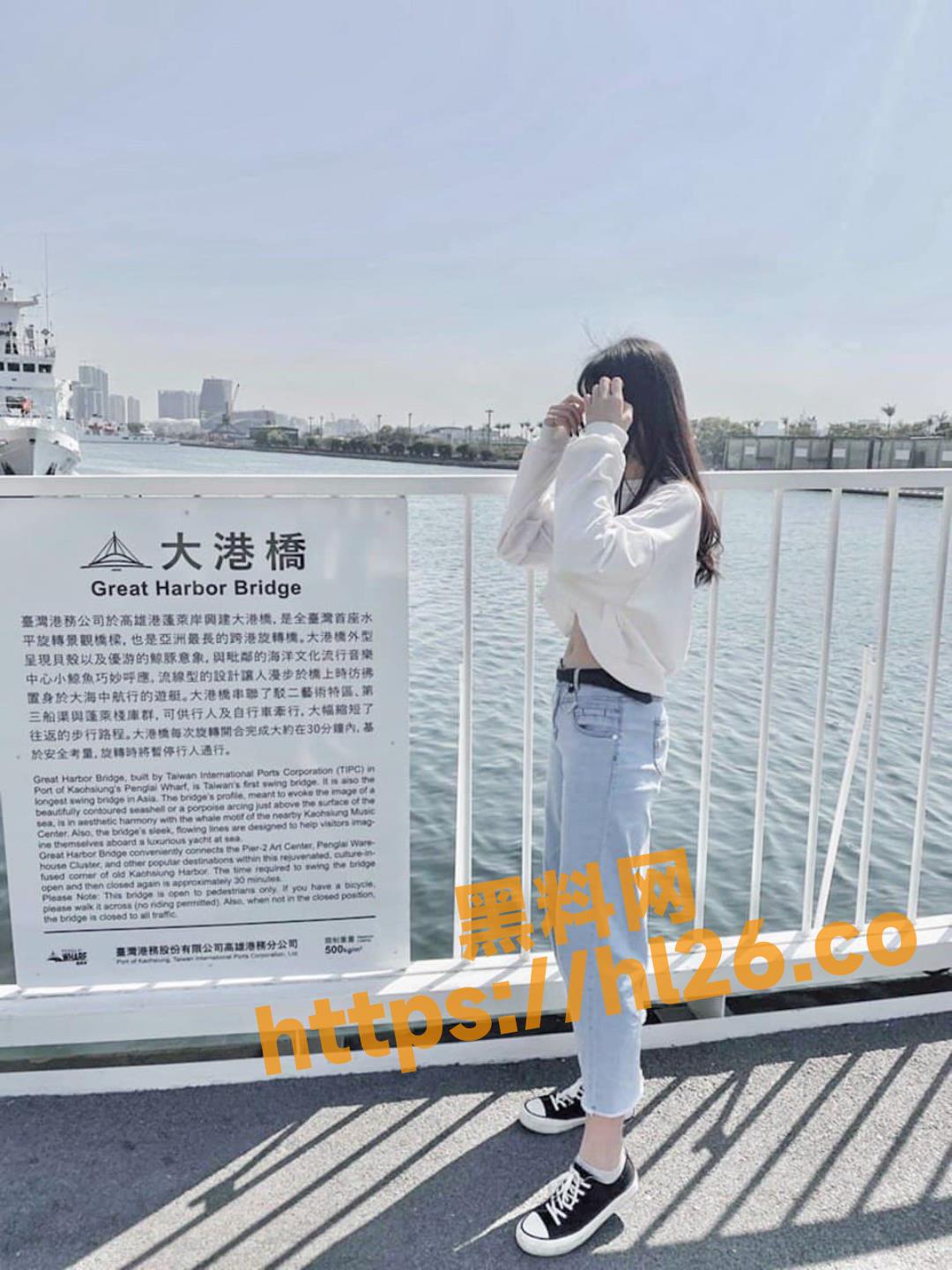 台湾超清纯学生妹轻信假导演忽悠 对着镜头展示青春稚嫩肉体！