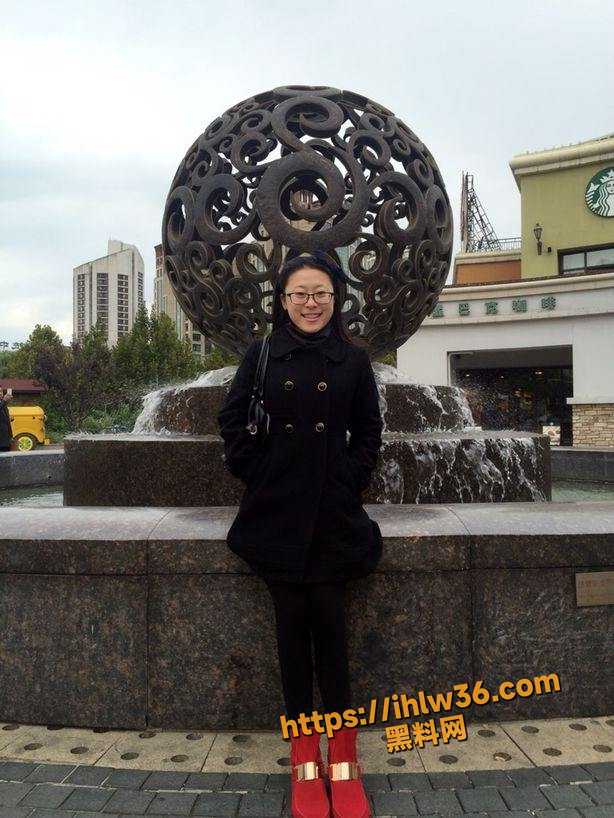我是大学生 而你却以为我是个人妻少妇 工业大学 眼镜御姐 少妇型女大与男友性爱视频流出