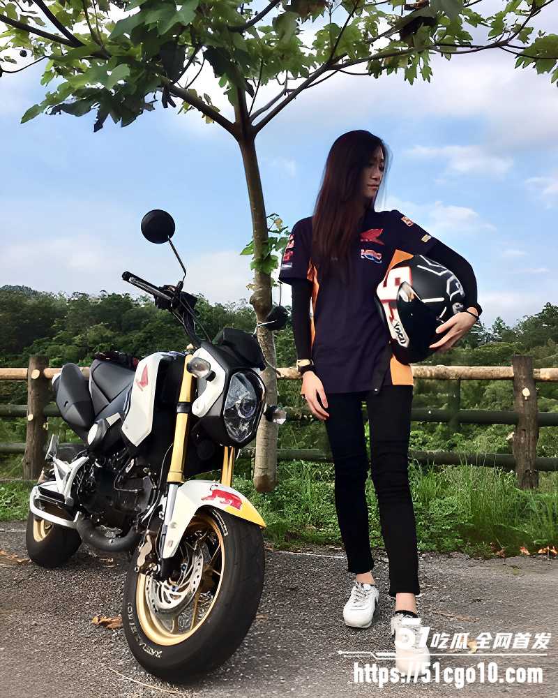 台湾机车女神 性爱视频泄密 可甜可御床上反差拉满 多体位抽插腰肢疯狂扭动