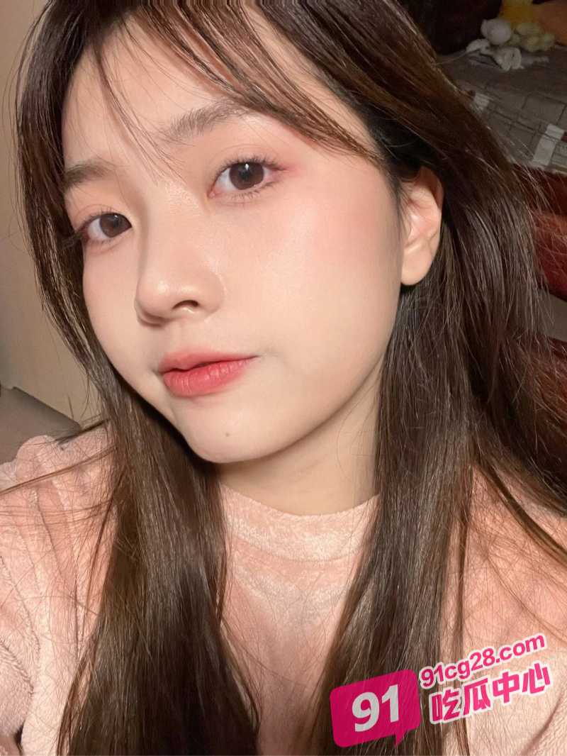霸道大叔强制爱 睡奸学生妹 意识不清仍娇喘不止！ 配图3