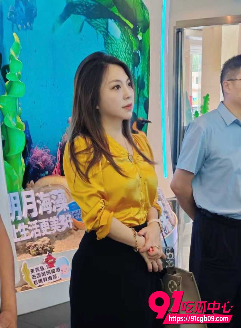 青岛未来盛世女经理杨琨7 青岛未来盛世女经理杨琨7
