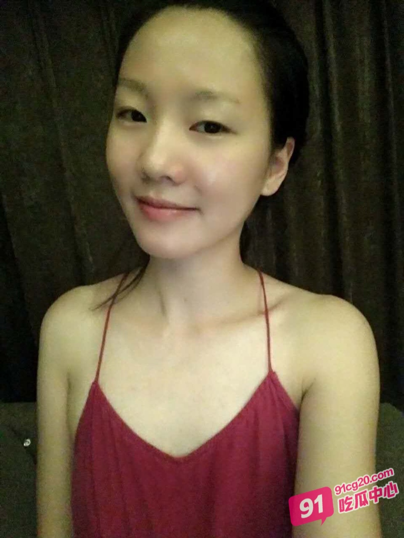 小护士梁柳月迷奸门 被男友下药送给单男玩3P 各种尺度视频流出！ 配图6