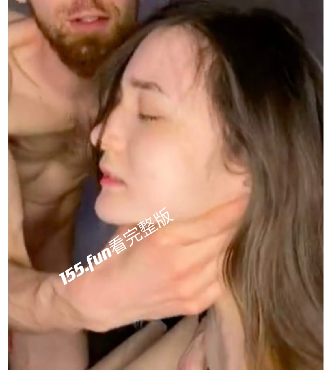 洋肠不易吃华裔少女被玩到翻白眼