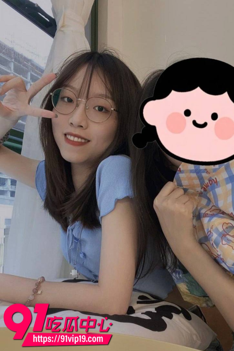 抖音男coser祈安被室友爆料高中偷窃退学私生活混乱带妹子回出租屋翻云覆雨26