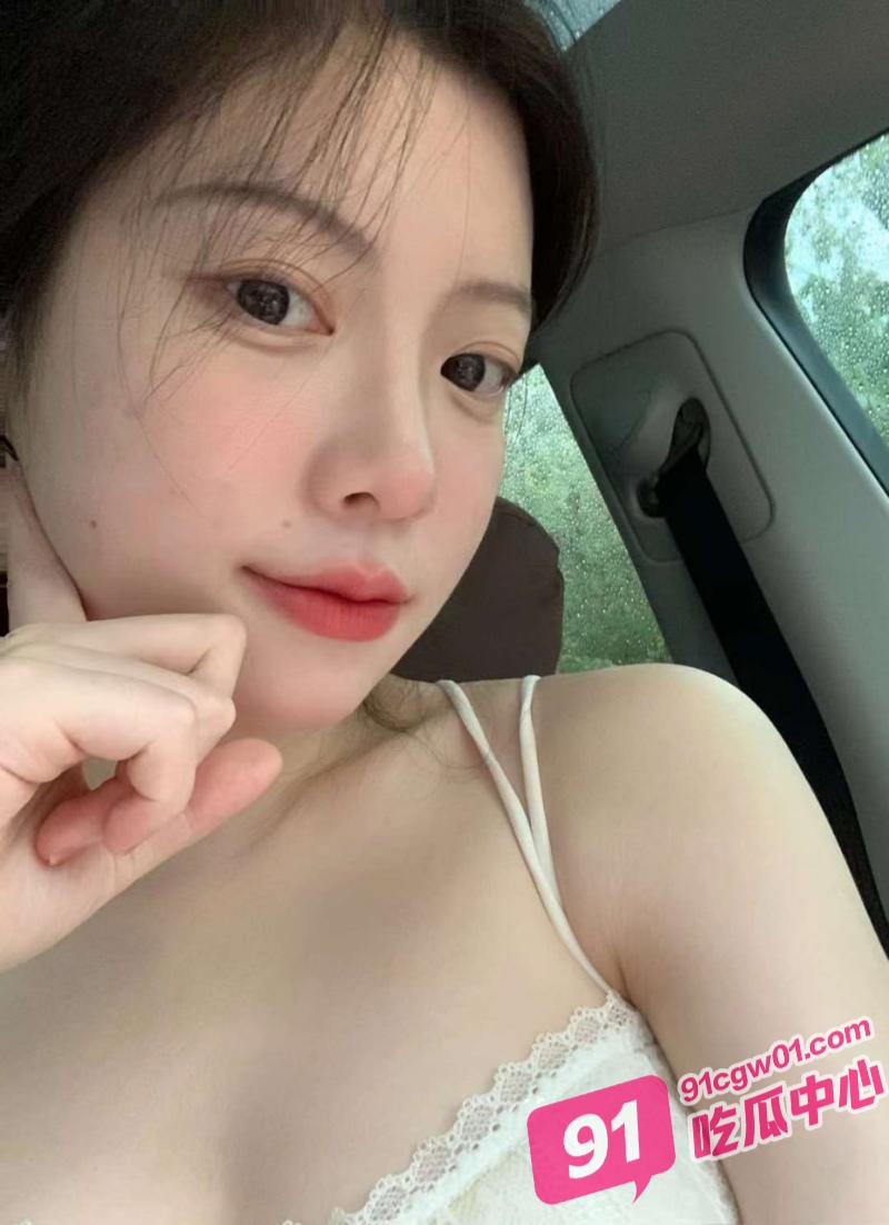 吉林动画学院风骚学生妹沈佳美骗家里人说考研租房 实际上是为了打炮卖逼！ 配图2