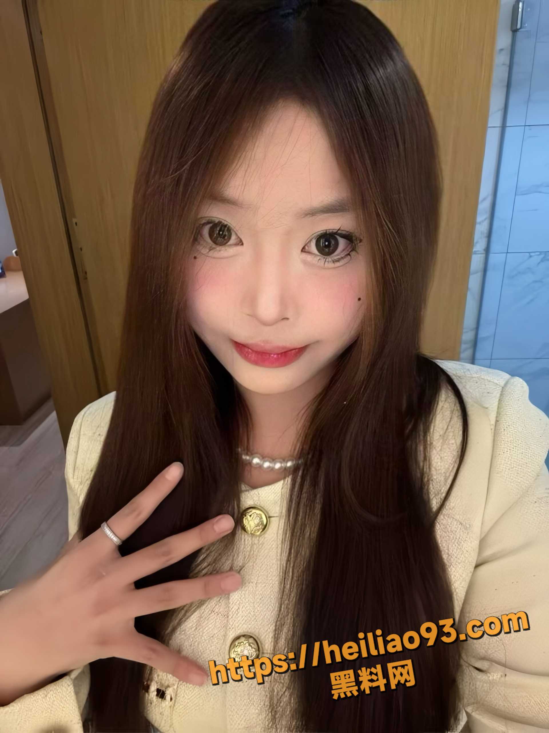 辽宁巨乳反差嫩妹 与炮友做爱自拍意外泄密 自慰口交无套内射