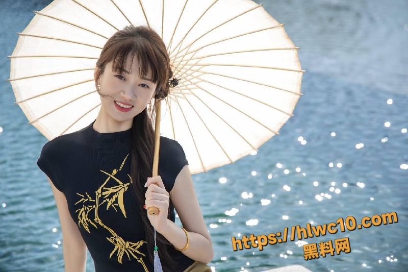 山东反差离异空姐 操起来会叫爸爸还会喷水 骚劲儿太顶了