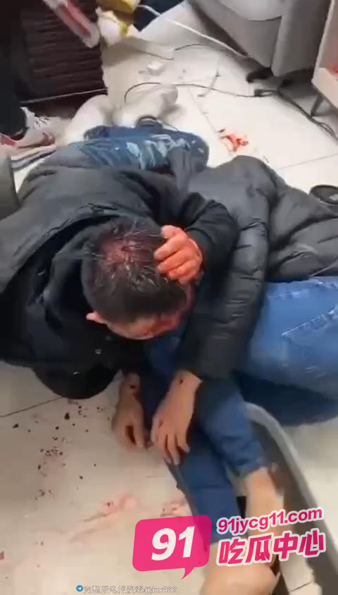 台湾大事件！赌博被发现出老千这是真的把手留下了？