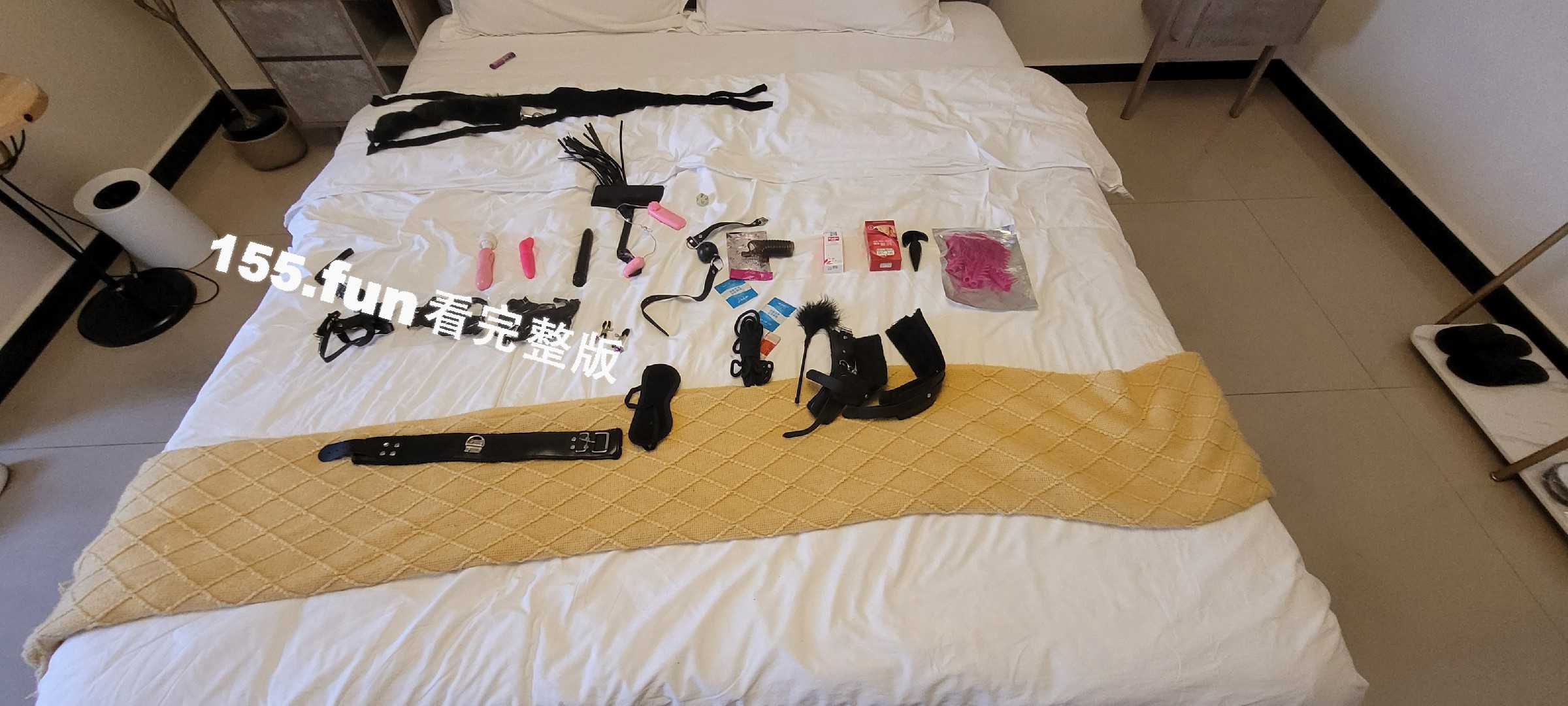 【网友自拍】准备了许久，终于迎来一次完美3P性交旅程 配图