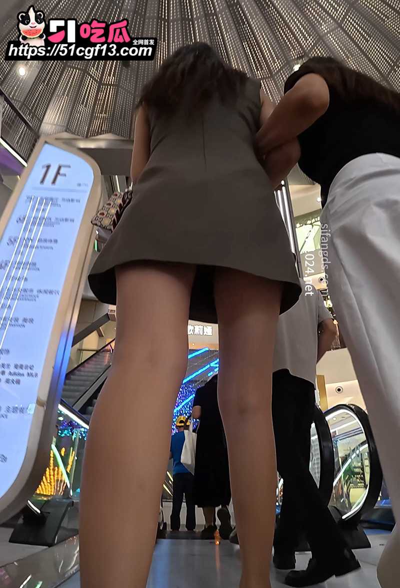 裙底偷拍 3 拷贝