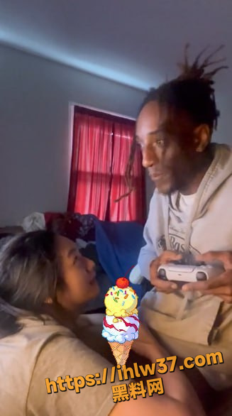 黑鬼炫耀调教国女 并配文瘦小的中国女孩很耐操 口暴吞精肛交 婊子确实耐操 黑哥大鸡巴整根吞到底！