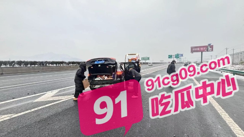 33_W_800px.jpg