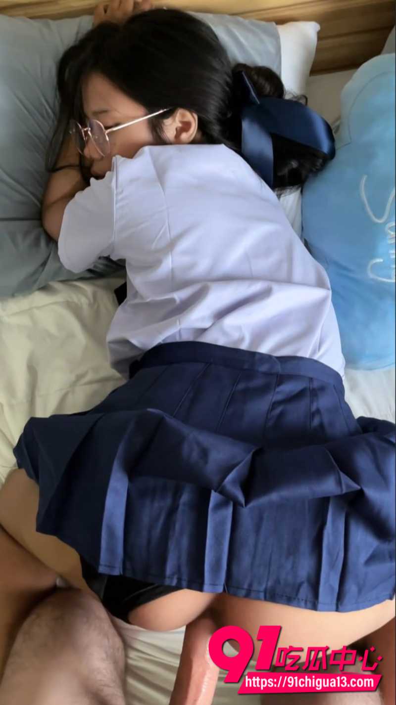 泰国眼镜学生妹Suwipha6 泰国眼镜学生妹Suwipha6