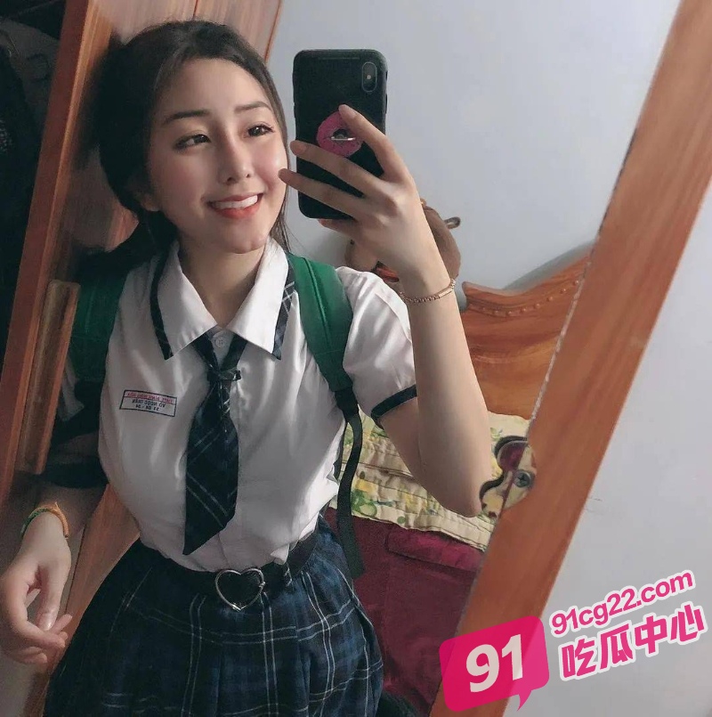 和女大学生的开放式关系 认识一周拿下的大学女生 背着男友与我无套性爱!