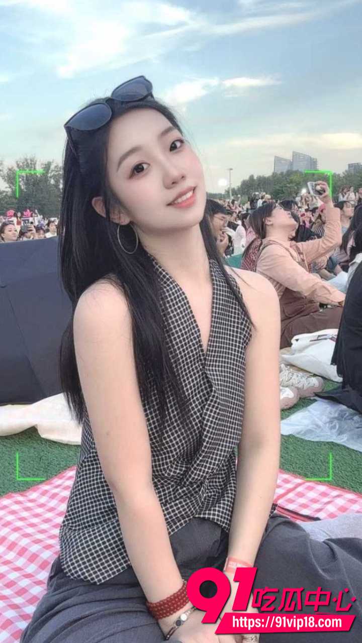 石家庄美团客服李晓娇探探约炮2 石家庄美团客服李晓娇探探约炮2