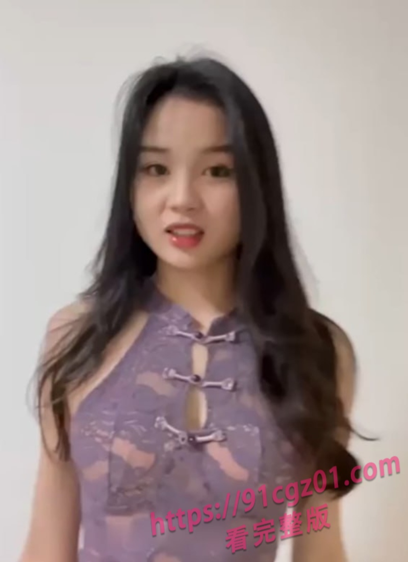 温婉美女为了拍摄短剧资源爬上导演的床 潜规则这么明显吗？