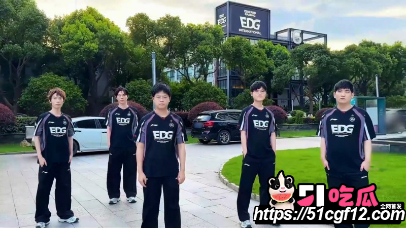 LPL第三赛段EDG2比0零封TT03