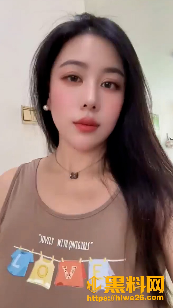 快手巨乳少妇 佳佳baby 木瓜大奶露出福利 一线天肥逼淫水巨多