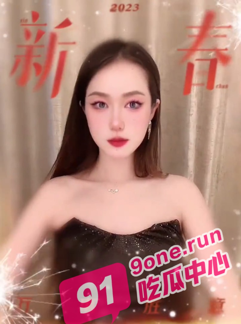 顶级嫩模KALVIN贱奴三部曲 女神不堪回首的上位史！