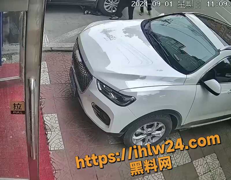 凤羽镇 子孩贪玩上演鬼探头一幕 女司机汽车避让不及卷入轮下 疑似死亡 ！
