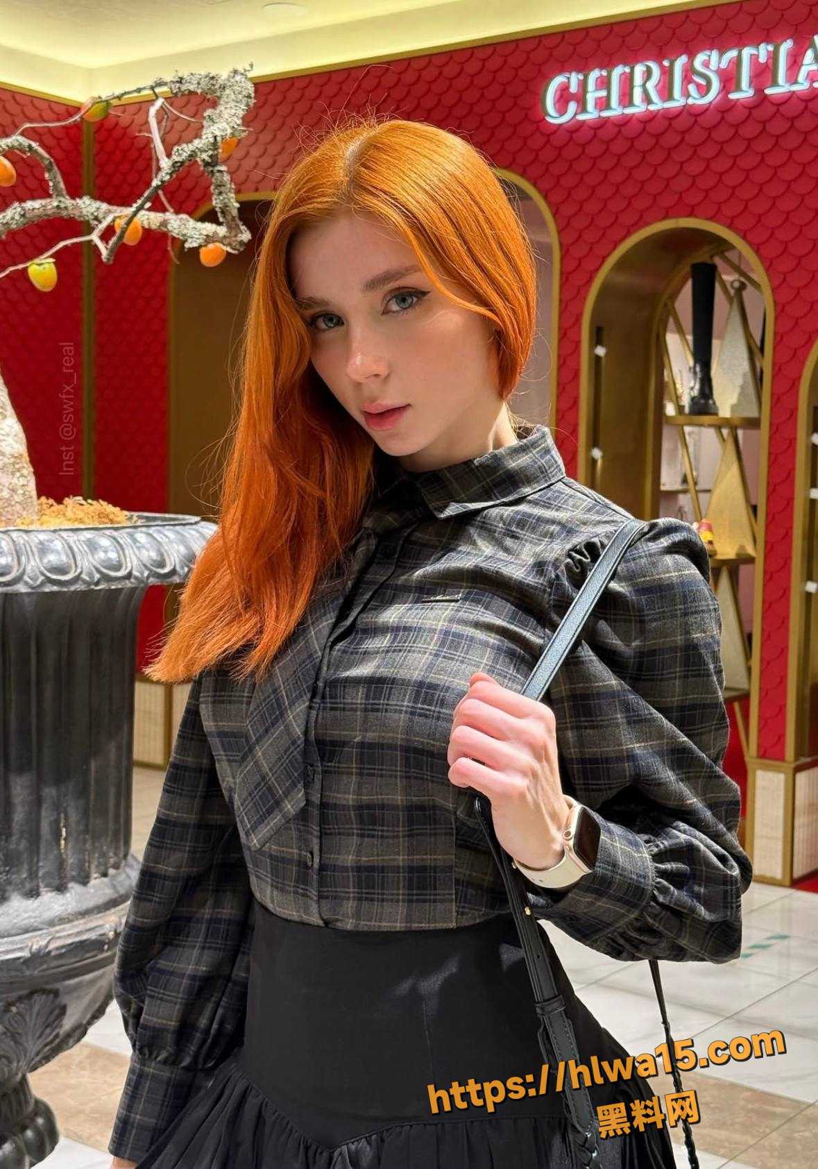 SweetieFox 欧美甜狐cos拳皇春丽 被撕开黑丝后入大肥臀女上狂草屁眼！