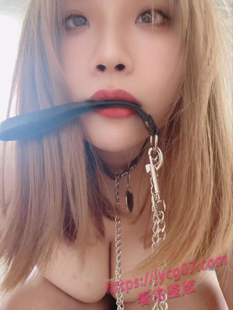 某地风韵女教师勾引家长被曝光！一年200次性瘾成疾！ 配图3