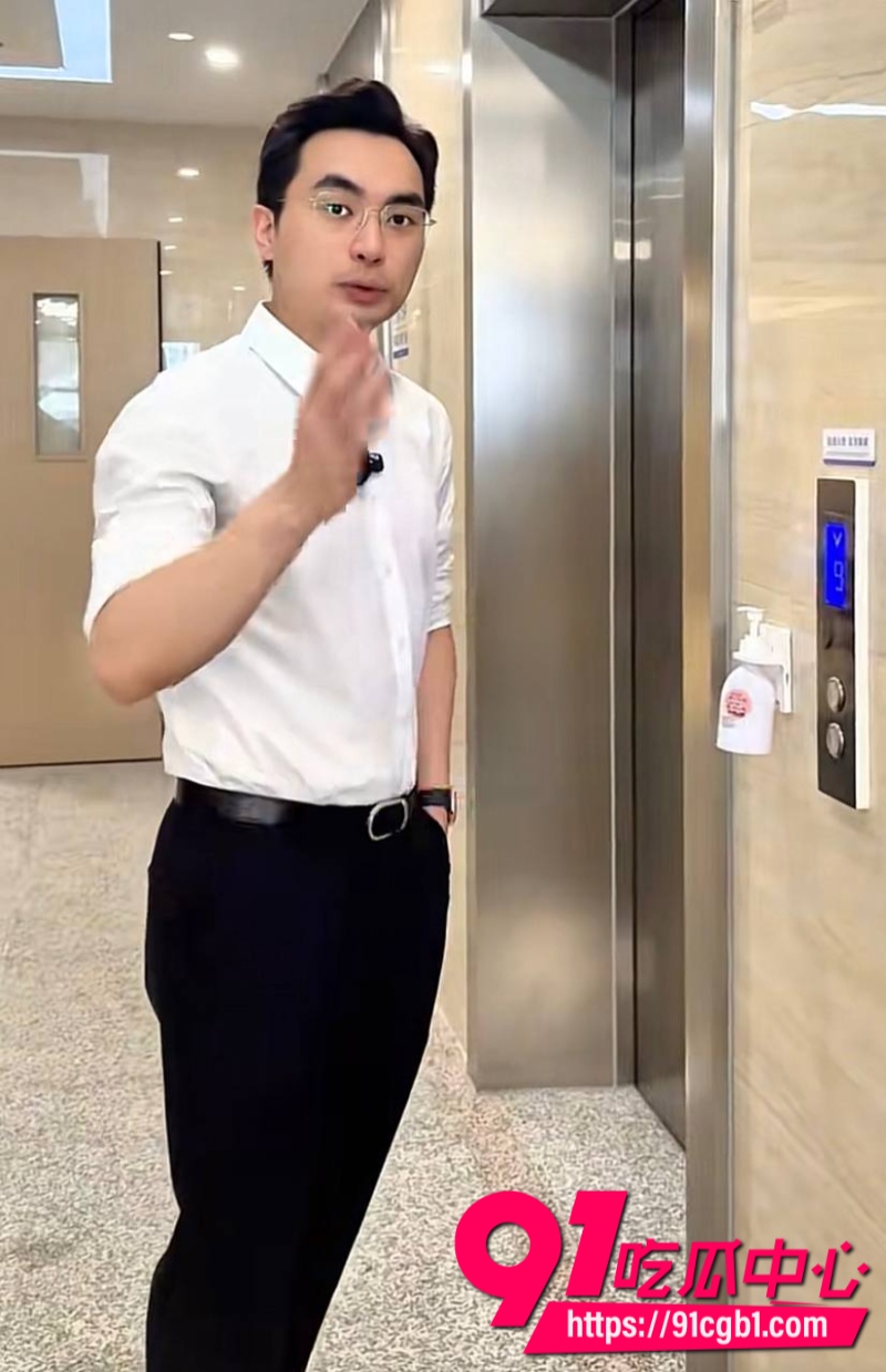 厦门大学附属中山医院医师许靖熠脚踏多条船被女友实名举报到工作单位29 厦门大学附属中山医院医师许靖熠脚踏多条船被女友实名举报到工作单位29