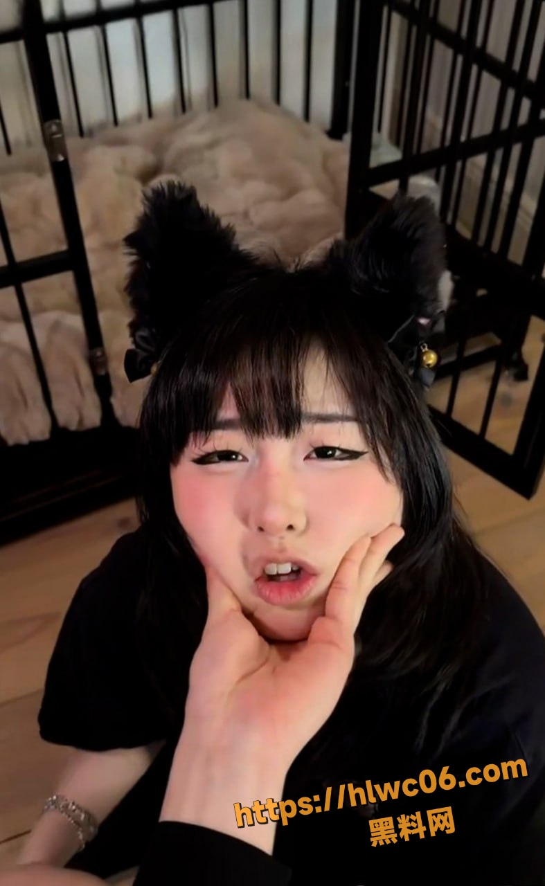 推特福利姬 噗噗 铁笼养成兔耳母狗 被猛操深喉 翻白眼失神