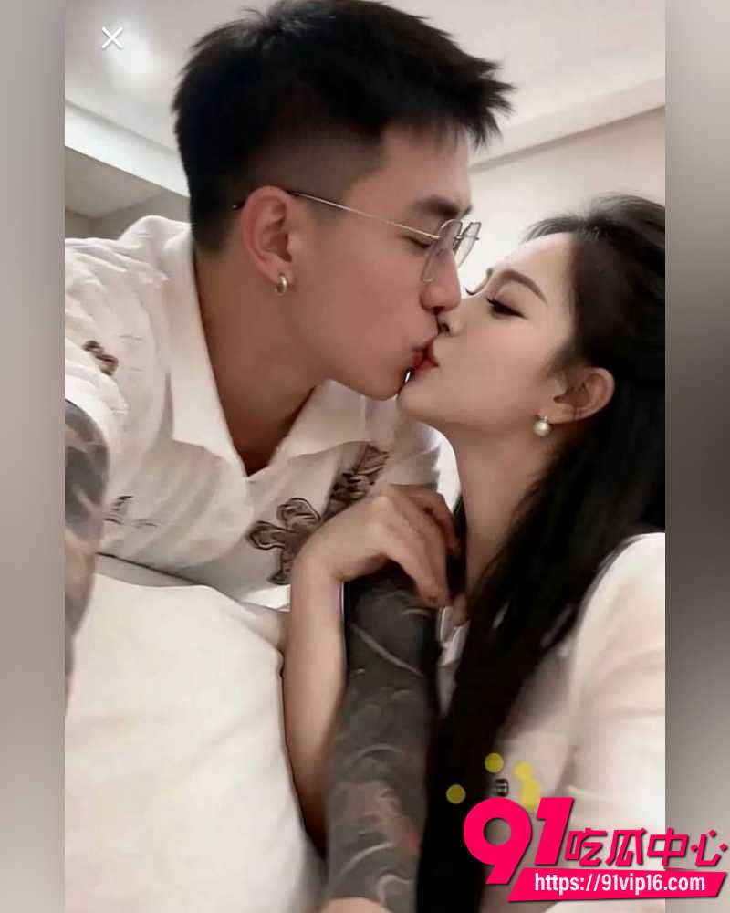 快手252万粉主播摇童  26