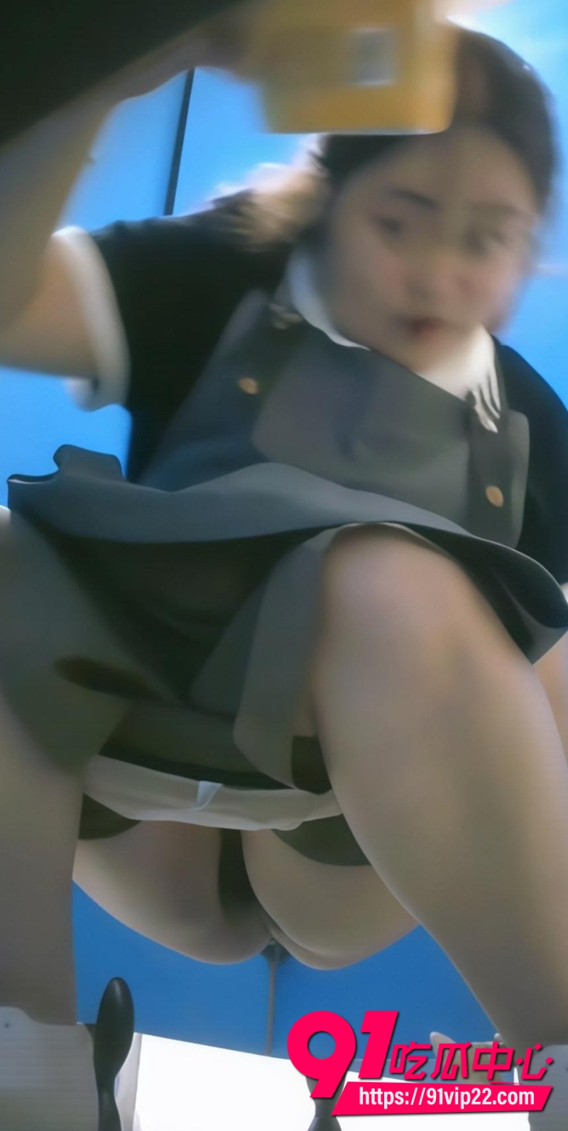 商场蓝门女厕6