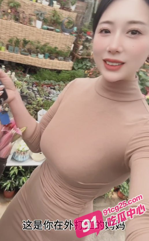 惊天乱伦大瓜!离家出走的骚妈妈忍不住寂寞竟然主动回家献身自己儿子!