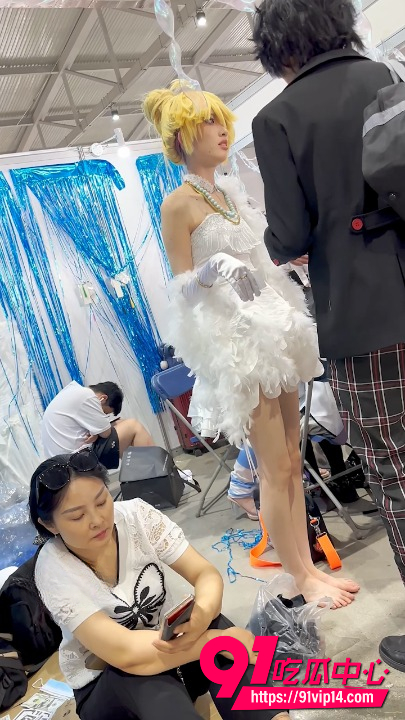 露背装学生妹4 露背装学生妹4