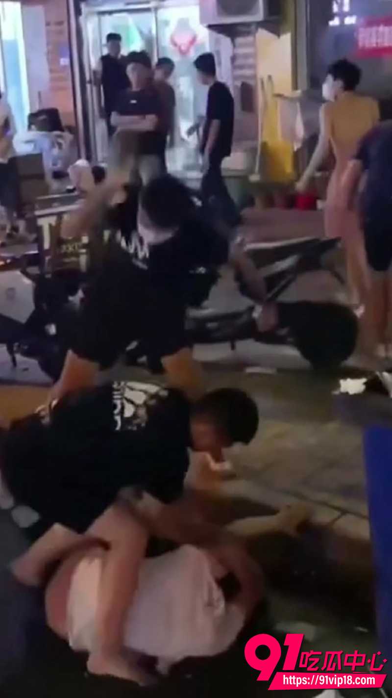 街头冲突 3