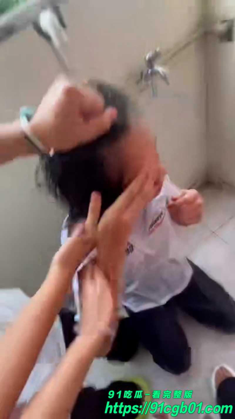 广西梧州市苍梧县石桥中学八名女生围殴一名女生网页素材4素材水印版