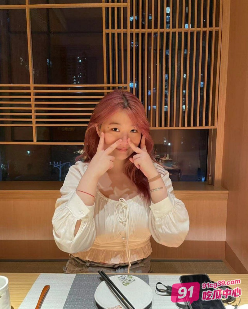 哈尔滨出差面基女网友 上来就是情趣战衣 还被颜射一脸！ 配图2