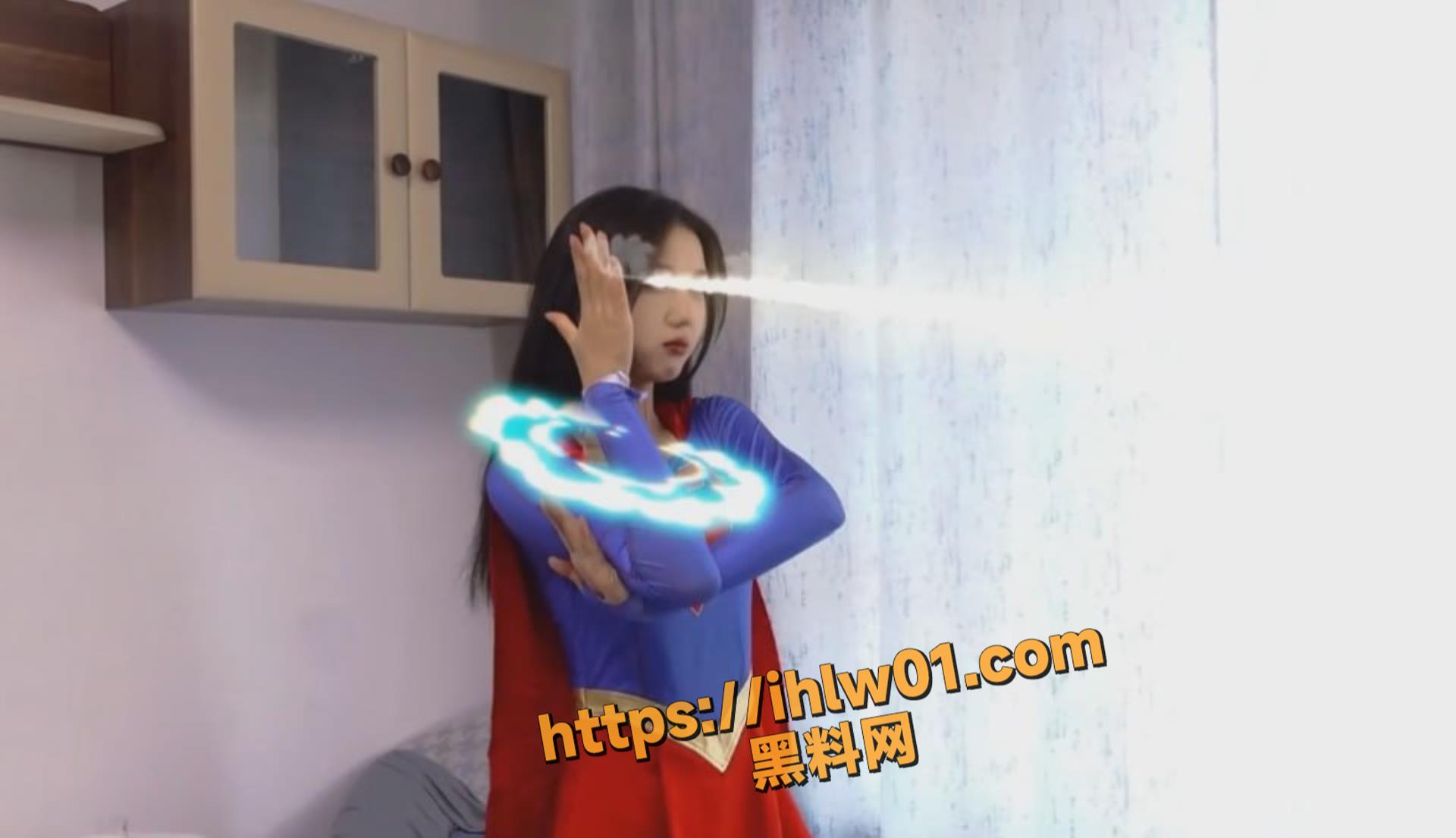 抖音片段万人求 灵灵大尺度剧情私拍 女超人为解救朋友被强操轮番凌辱