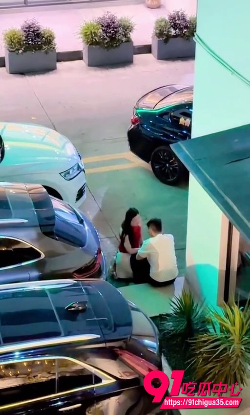少妇出轨被抓现场3