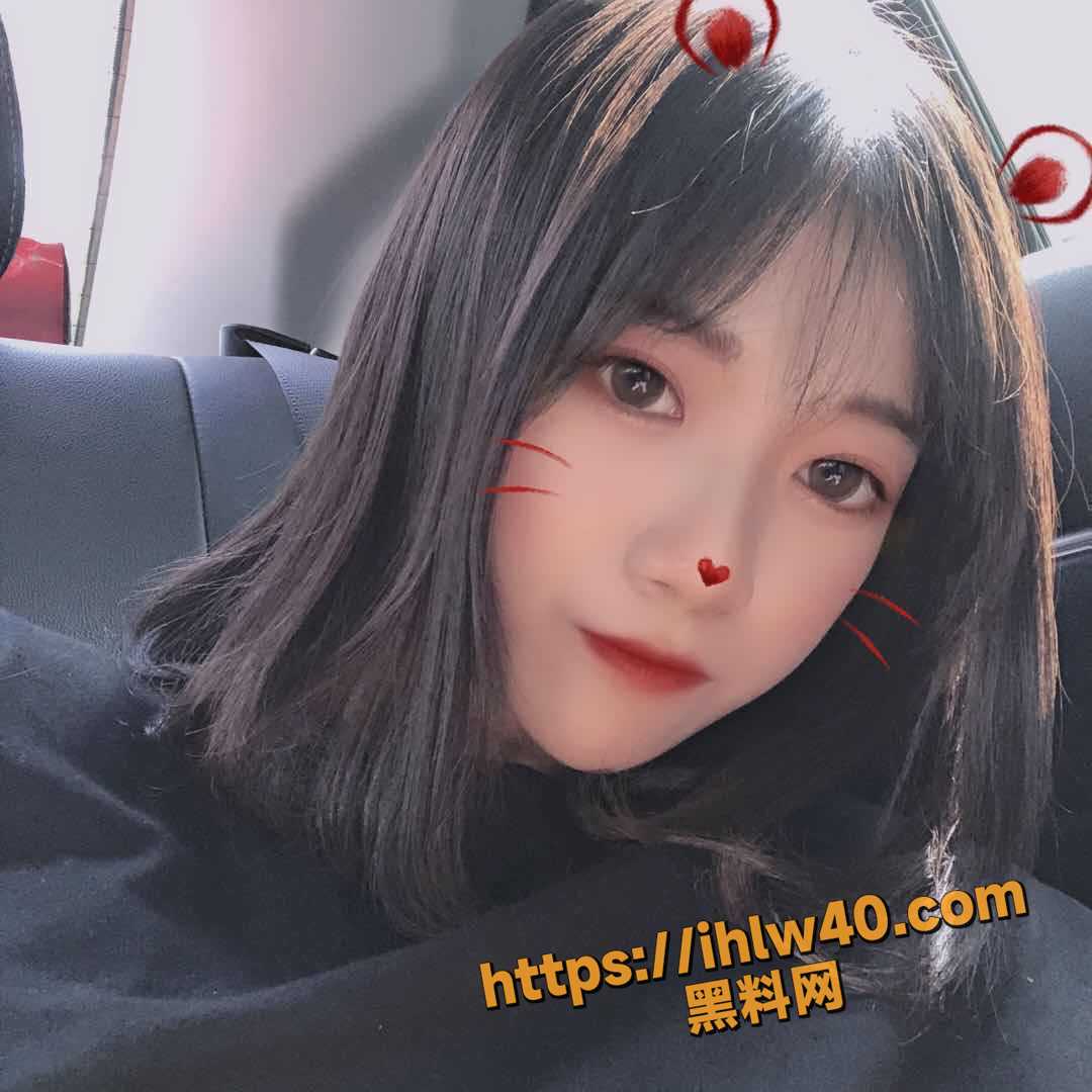短发学生妹妹的反差劲有多大 看过就知道了 贫乳小粉型骚穴 大尺度裸聊掰穴自慰爆菊视频流出！