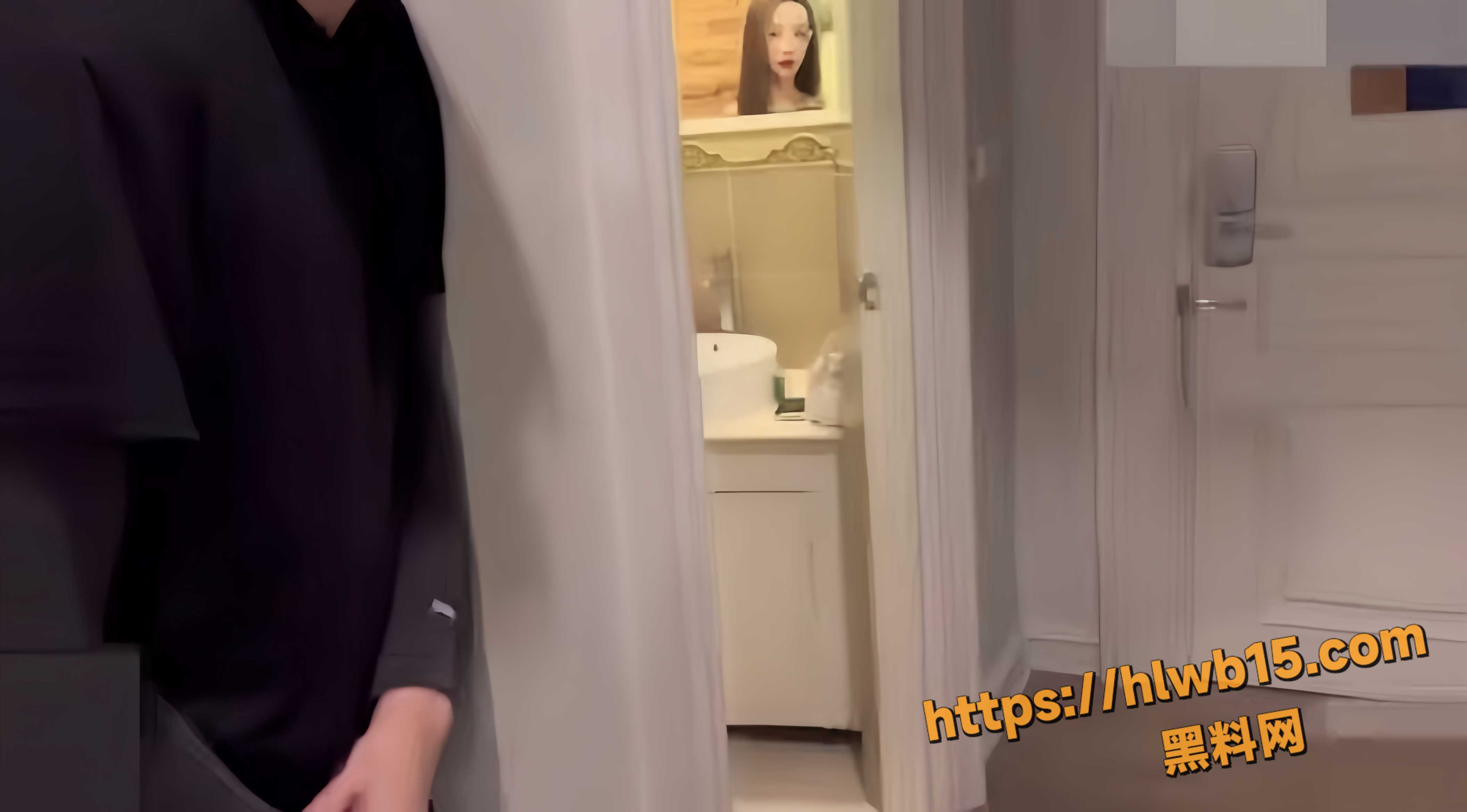 极品微胖白嫩女神 昔日女神情趣套装后入爆操骑乘榨精 看完让人血脉喷张！
