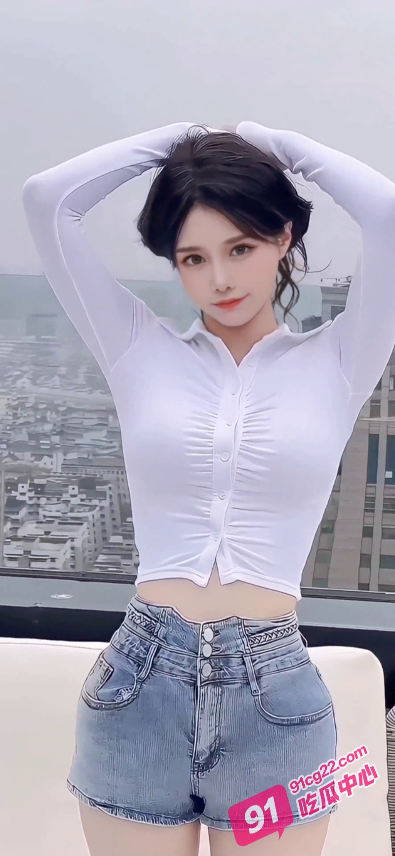 姐弟乱伦之跟姐姐在KTV做爱 正酣畅淋漓时服务员推门而入... 配图3