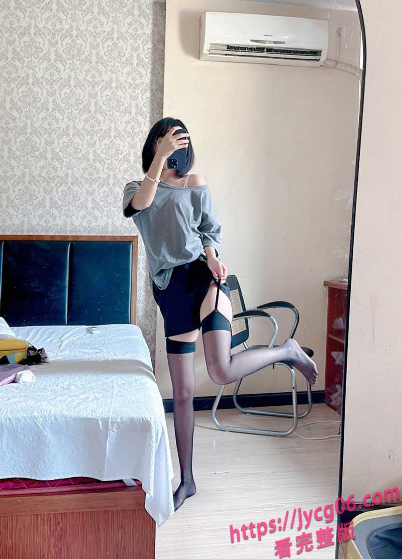 王胜利情趣福利合集流出！黑丝白丝双杀＋甜美外表反差爆表 配图5