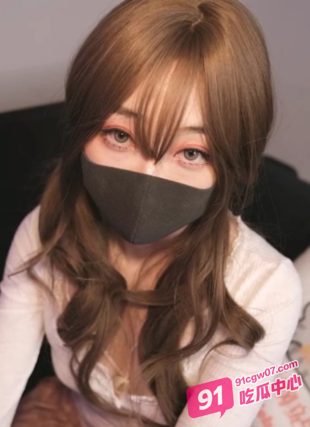 绝美御姐桥本香菜演绎变态老师特殊体罚不良少年 踩鸡虐阳美腿足交 配图3